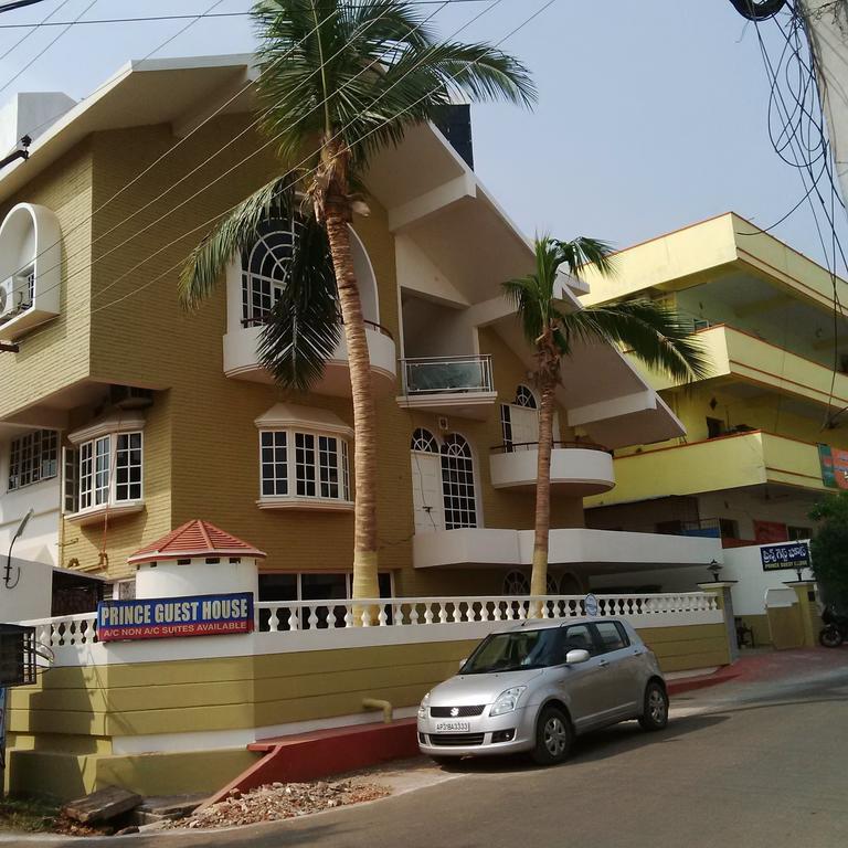Prince Guest House Visakhapatnam Extérieur photo